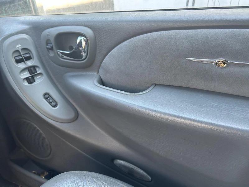 Chrysler Gr.voyager Limited XS, снимка 15 - Автомобили и джипове - 51727666