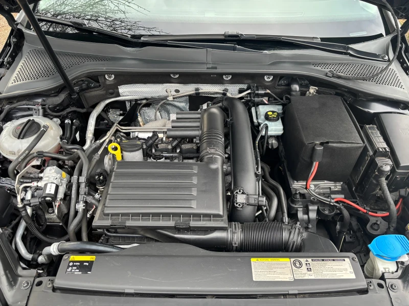 VW Golf 1.4 TGI, снимка 15 - Автомобили и джипове - 50314331