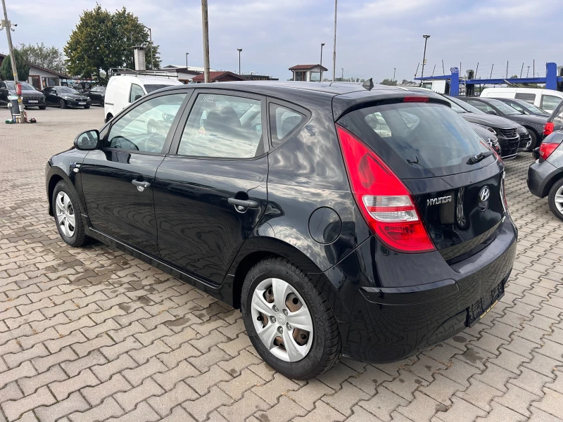 Hyundai I30 1.4i EURO 5, снимка 8 - Автомобили и джипове - 52037081