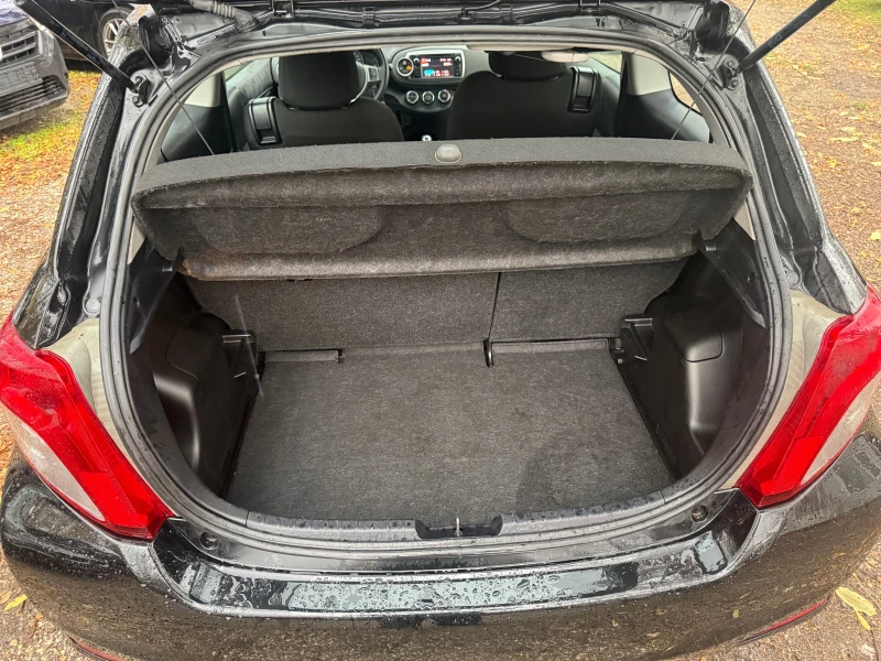 Toyota Yaris 1.0 VVTI, снимка 16 - Автомобили и джипове - 52322293