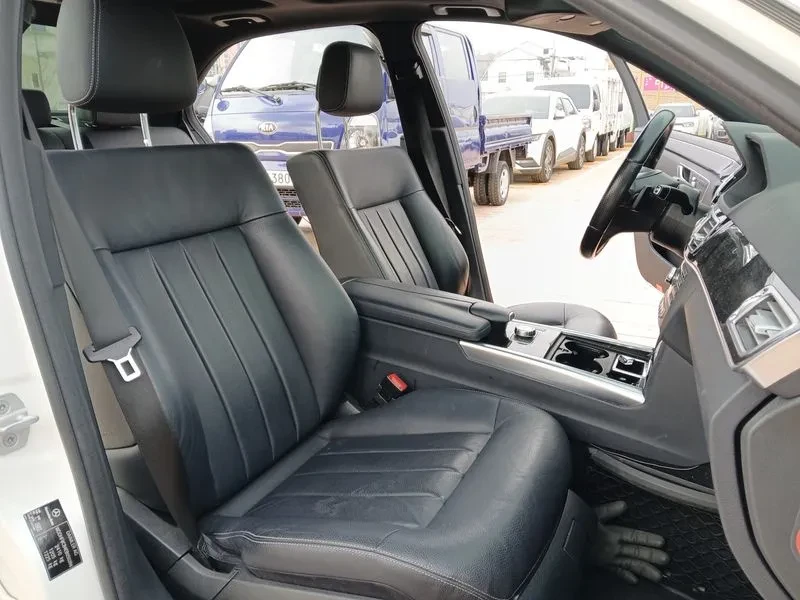 Mercedes-Benz E 250 Cdi 4Matic, снимка 10 - Автомобили и джипове - 53871380