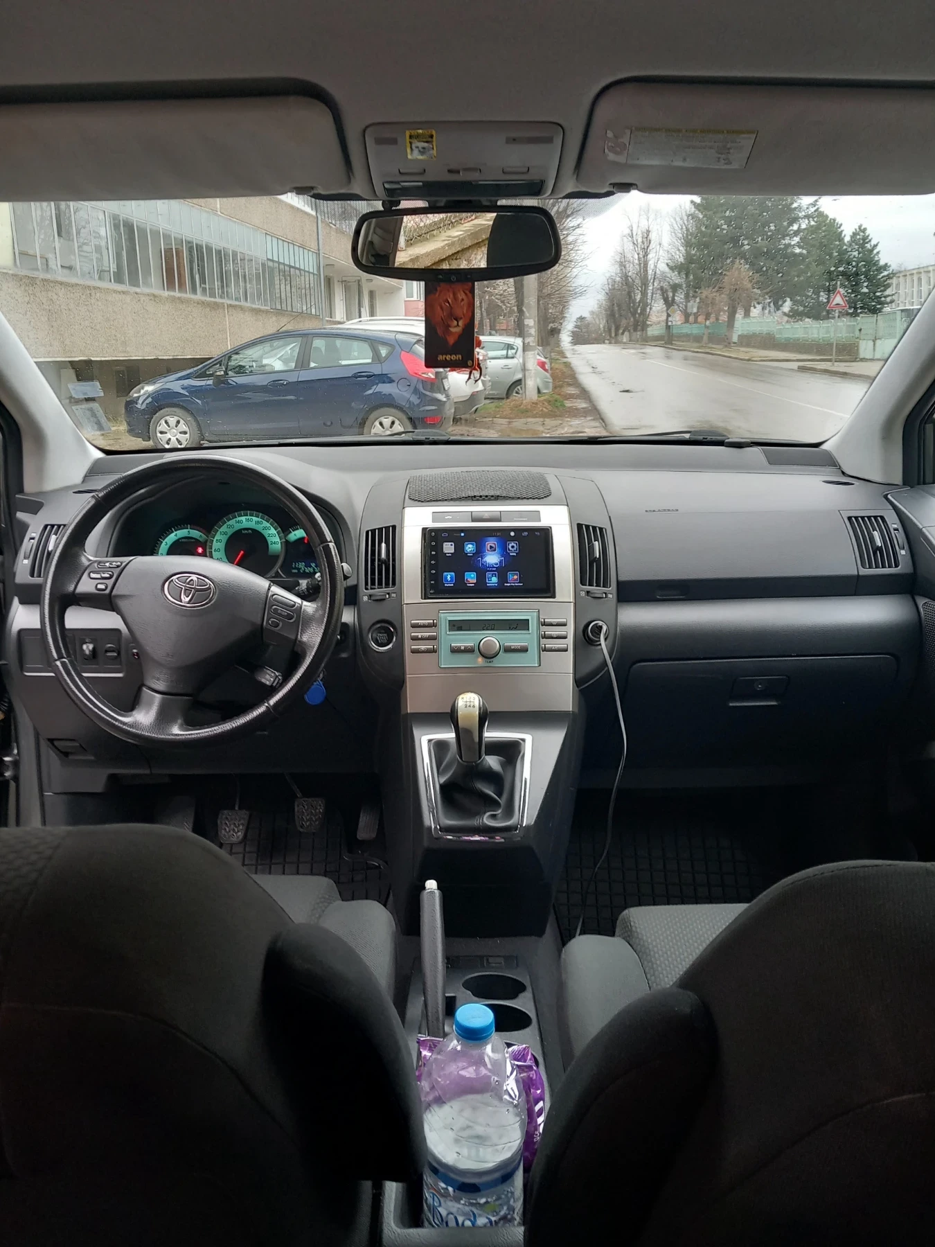 Toyota Corolla verso  - изображение 6