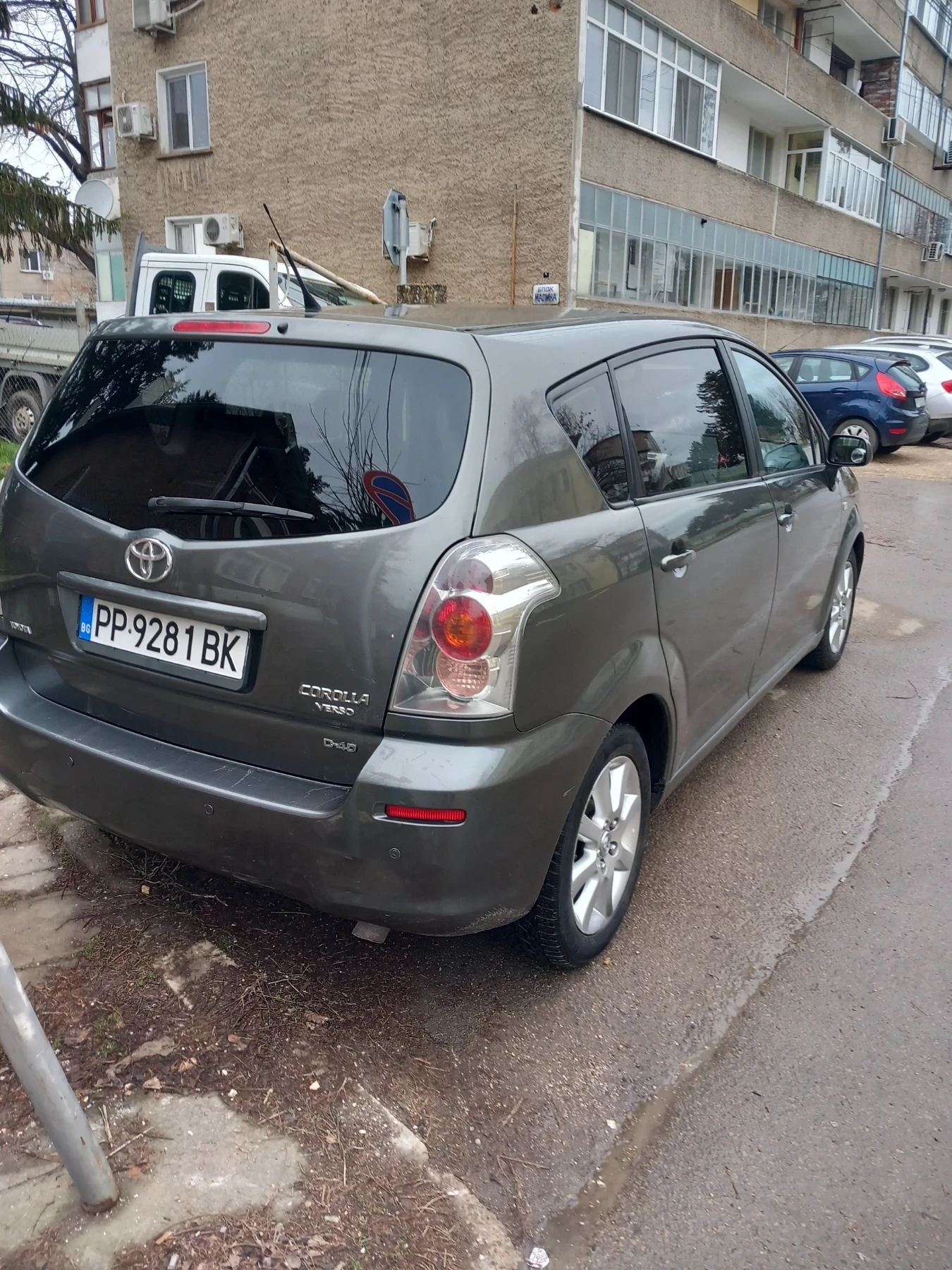 Toyota Corolla verso  - изображение 2
