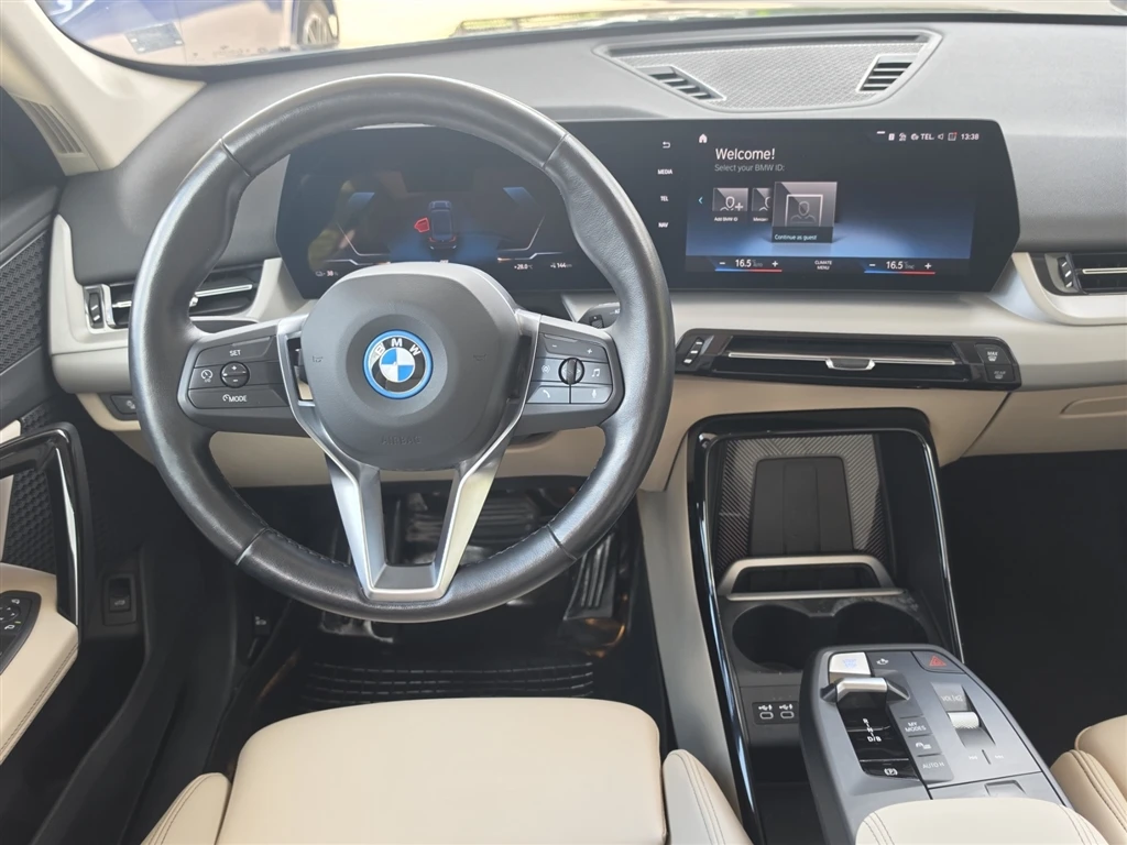 BMW iX1 xDrive30, снимка 7 - Автомобили и джипове - 51495367
