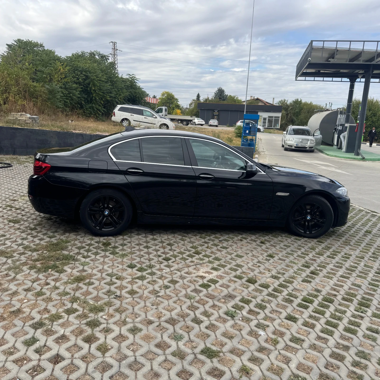 BMW 520 facelift - изображение 5