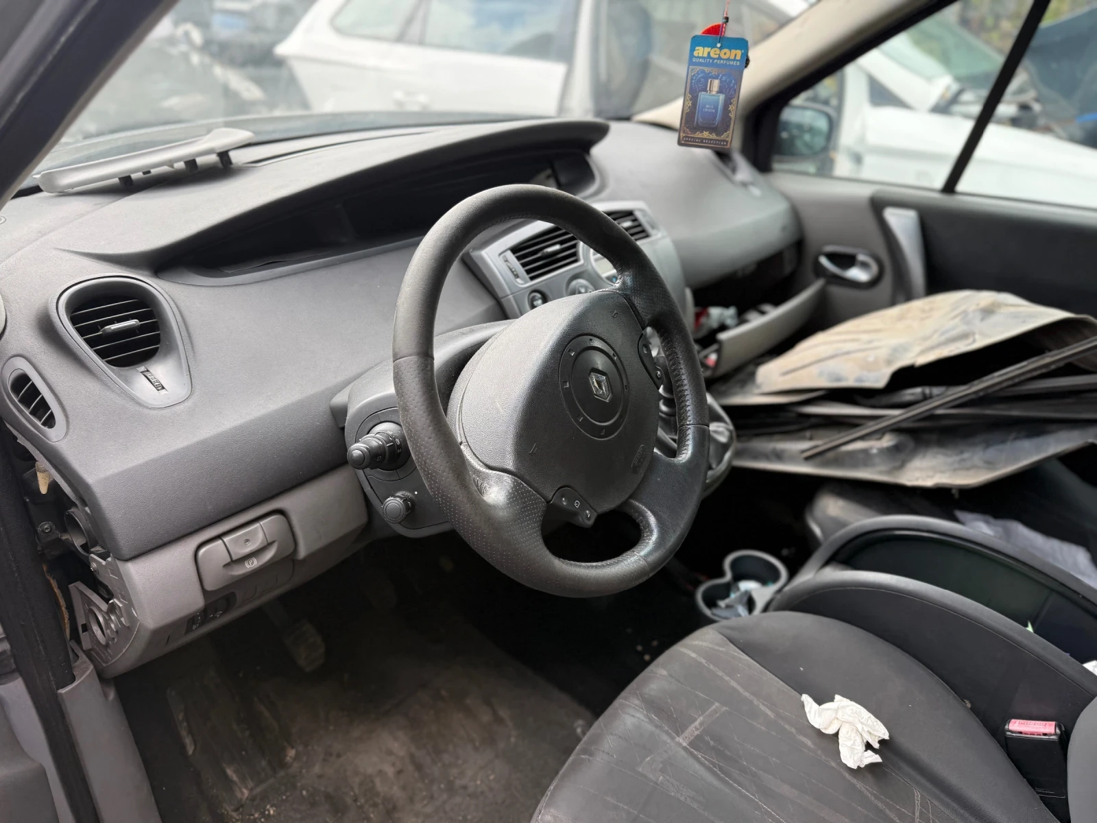 Renault Scenic  - изображение 8