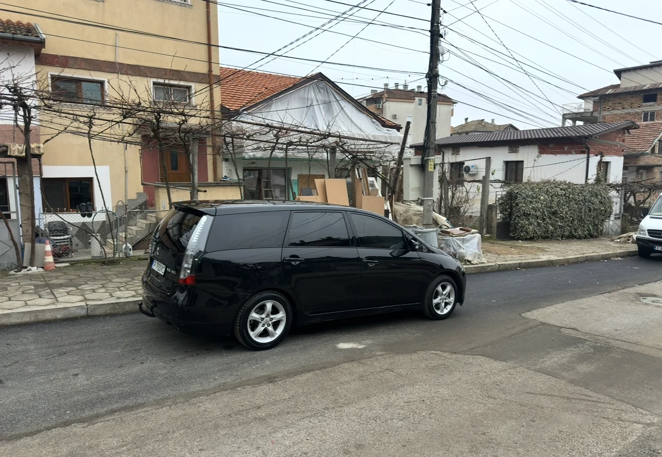 Mitsubishi Grandis  - изображение 4
