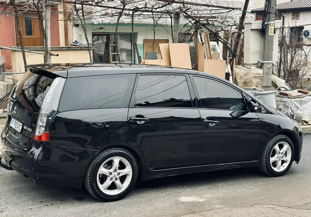 Mitsubishi Grandis  - изображение 3