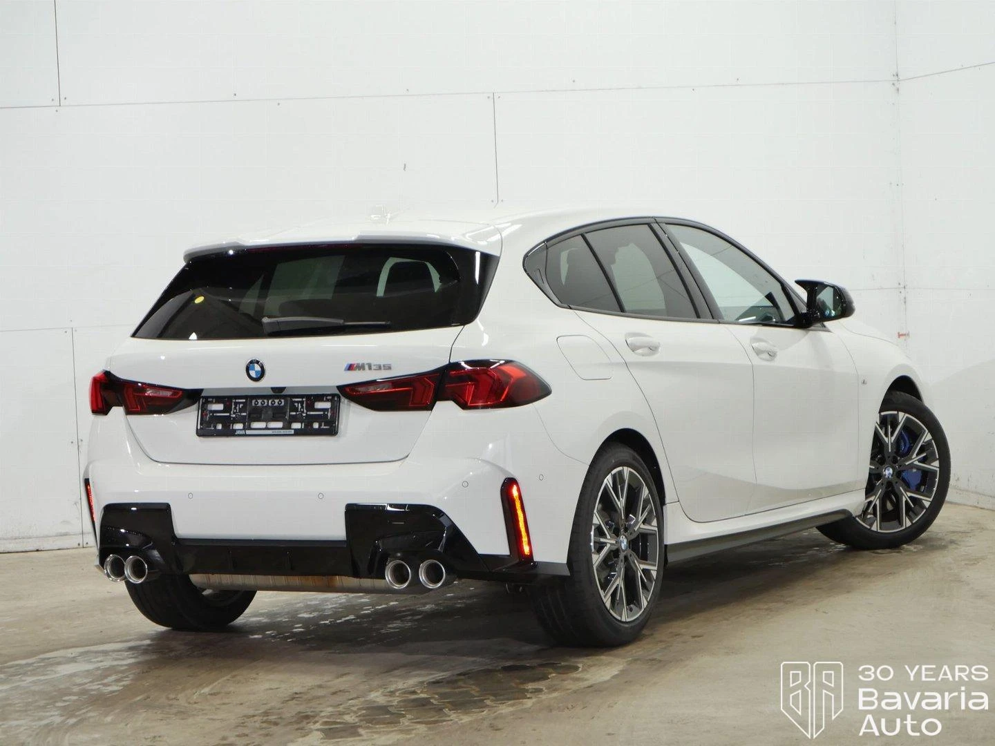 BMW 135 M135i xDrive Steptronic - изображение 3