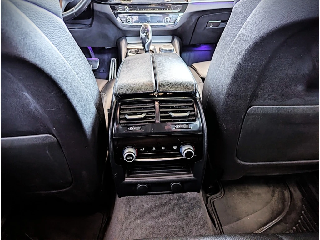 BMW 530E  xDrive* M Pack* ��� ���������* Keyless* ������� | Mobile.bg � ����������� 16