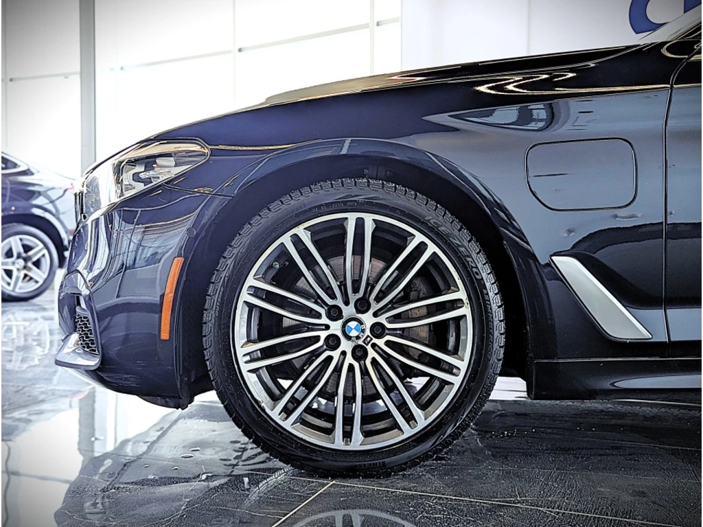 BMW 530E  xDrive* M Pack* ��� ���������* Keyless* ������� | Mobile.bg � ����������� 15