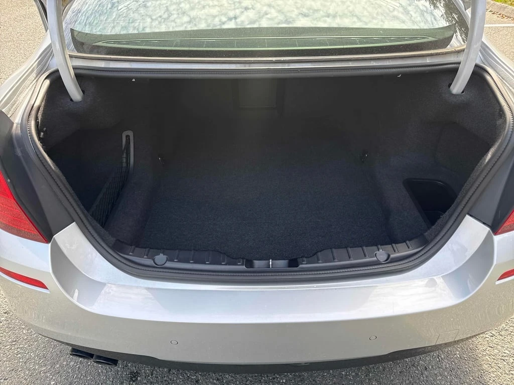 BMW 528 * 4dr Sdn 528i xDrive AWD * CARFAX * ���� �� �� | Mobile.bg � ����������� 11