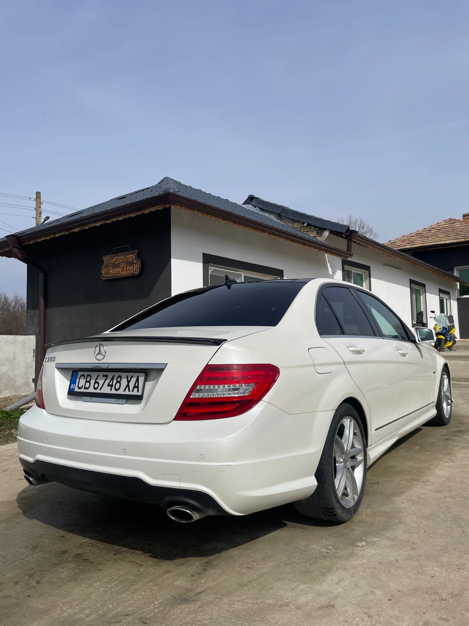 Mercedes-Benz C 350, снимка 3 - Автомобили и джипове - 53754775