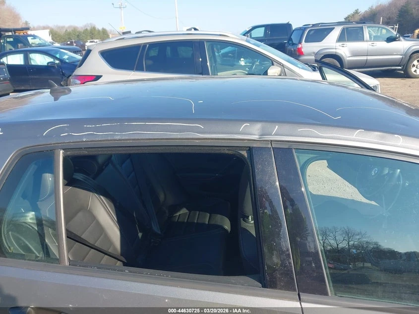 VW Golf Plus 2.0l Volkswagen Golf R 4-Door, снимка 6 - Автомобили и джипове - 54141685