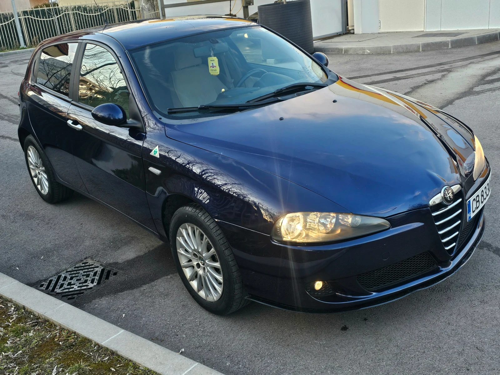 Alfa Romeo 147 1.9 JTD, снимка 2 - Автомобили и джипове - 54154463