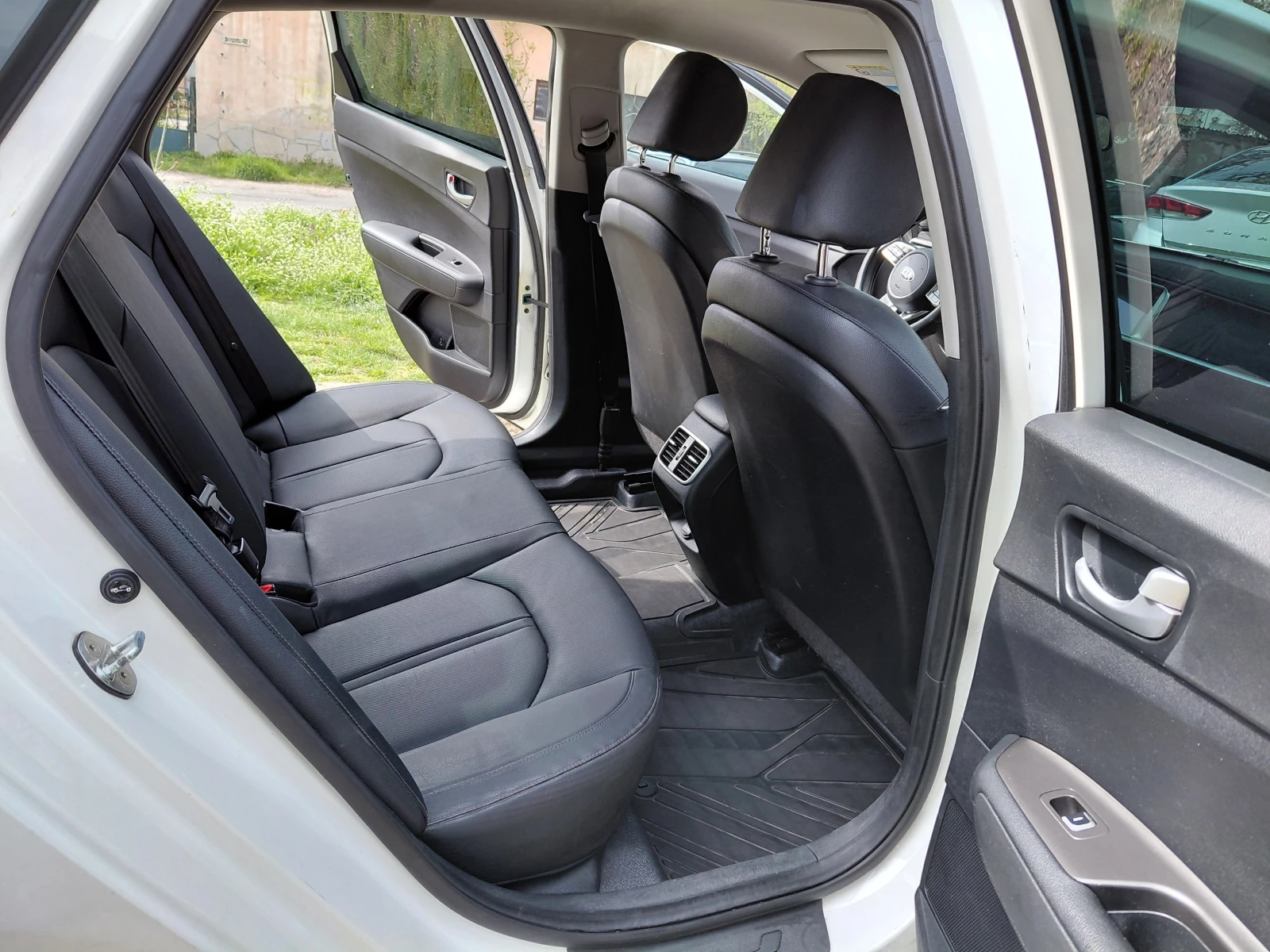 Kia K5, снимка 12 - Автомобили и джипове - 54315607