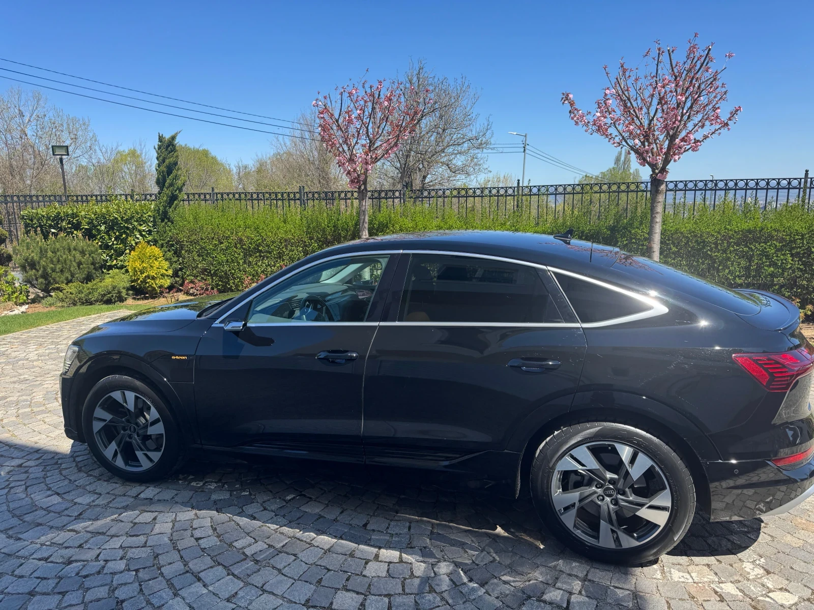 Audi E-Tron 55, снимка 10 - Автомобили и джипове - 54315688