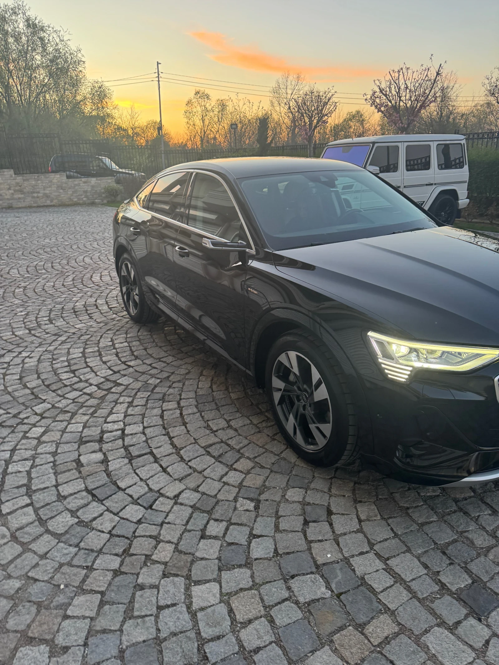 Audi E-Tron 55, снимка 2 - Автомобили и джипове - 54315688