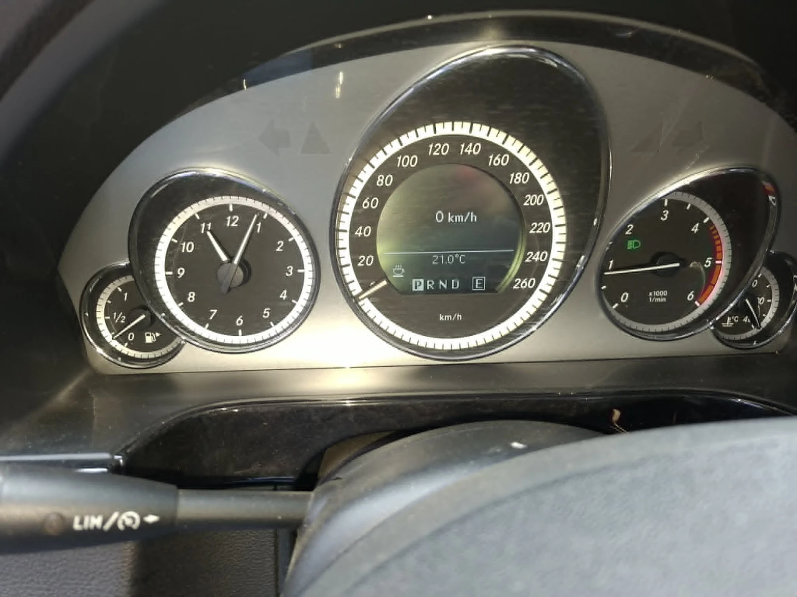 Mercedes-Benz E 220 CDI, снимка 10 - Автомобили и джипове - 54551953