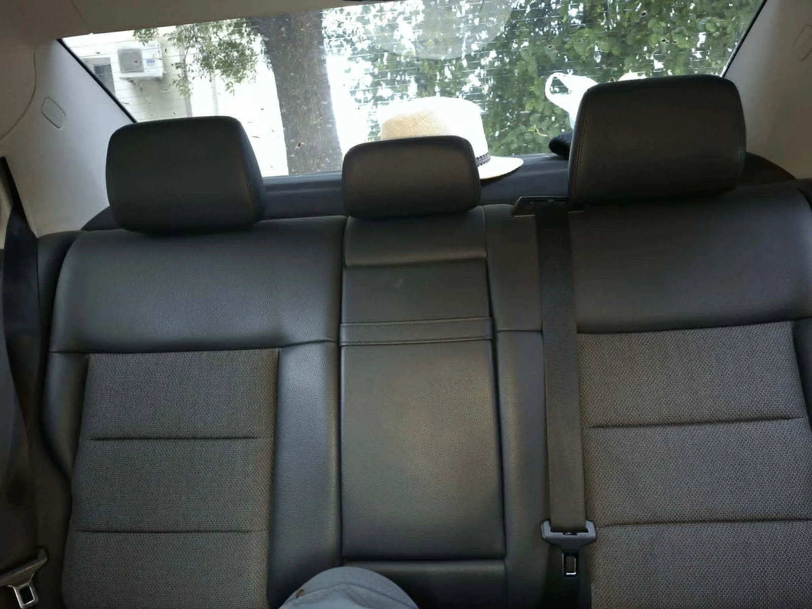 Mercedes-Benz E 220 CDI, снимка 9 - Автомобили и джипове - 54551953