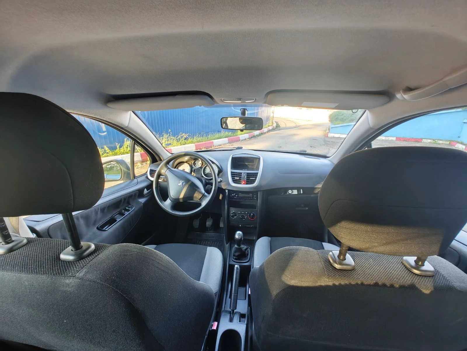 Peugeot 207 HDI, снимка 10 - Автомобили и джипове - 54755344