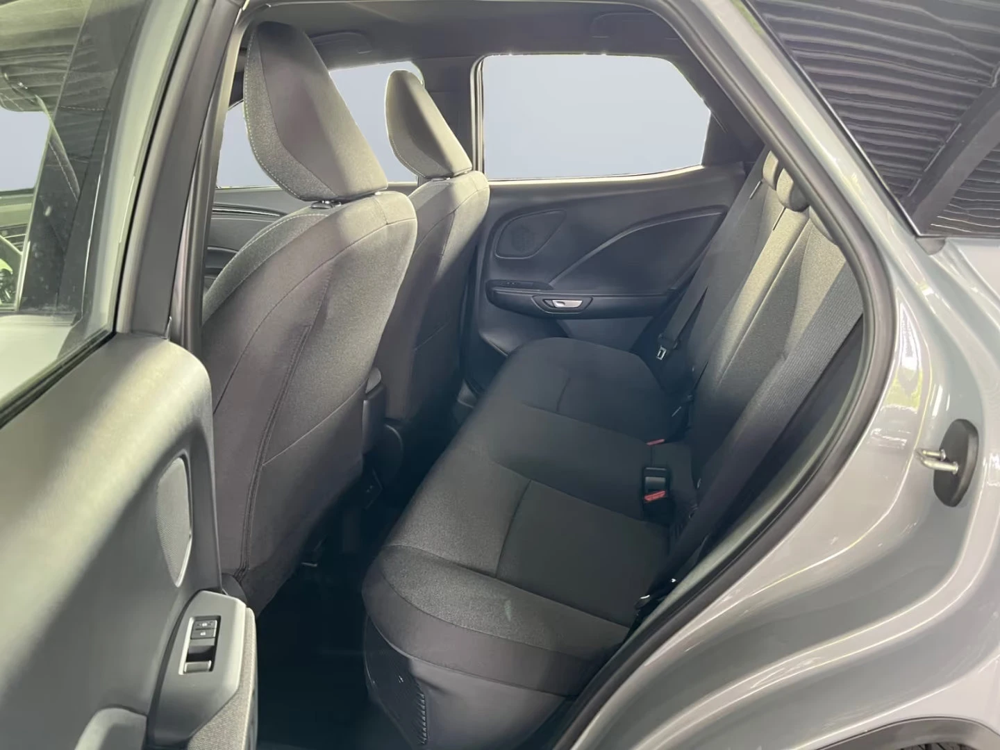 Lexus LBX FWD/136HP/CAM/NAVI/ACC/CPLAY/LED/DIGI/405q, снимка 14 - Автомобили и джипове - 54915143