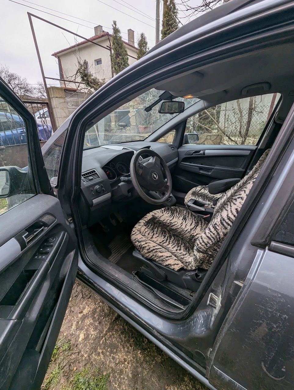 Opel Zafira 1.8i LPG, снимка 7 - Автомобили и джипове - 54954599