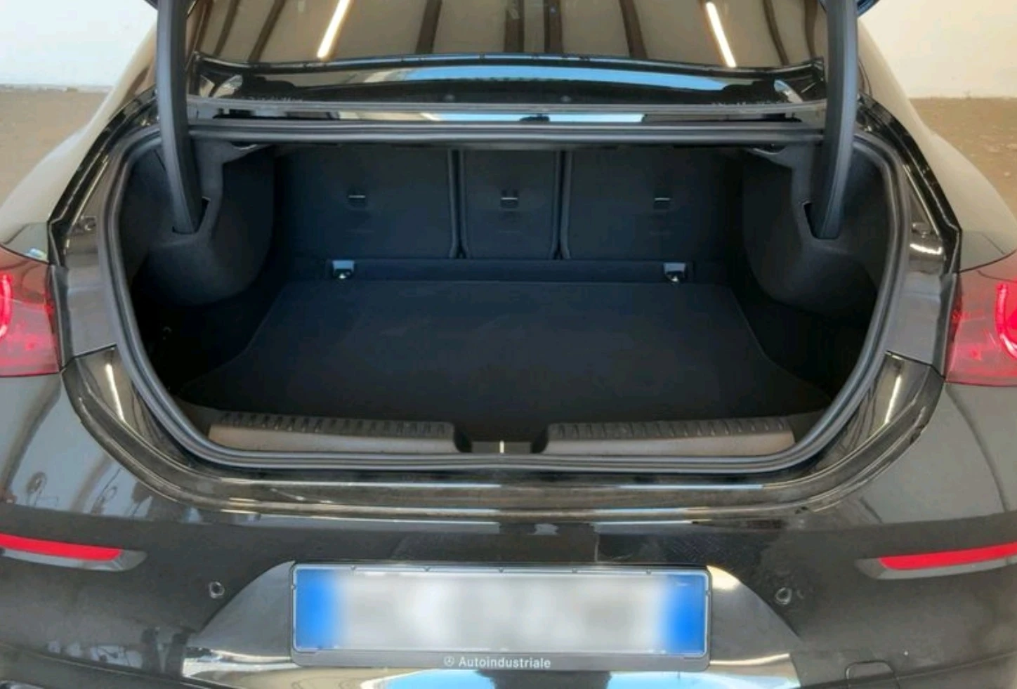 Mercedes-Benz CLA 250 + EQ Technologie Чисто Нов, снимка 15 - Автомобили и джипове - 54973664