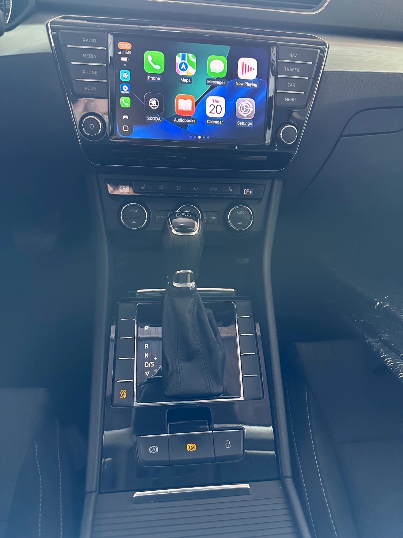 Skoda Superb 2.0 , снимка 12 - Автомобили и джипове - 55884458