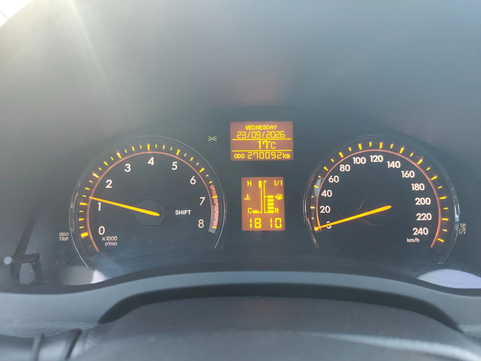 Toyota Avensis 1.8i  147k.c 2010г ГАЗ, снимка 12 - Автомобили и джипове - 56202248