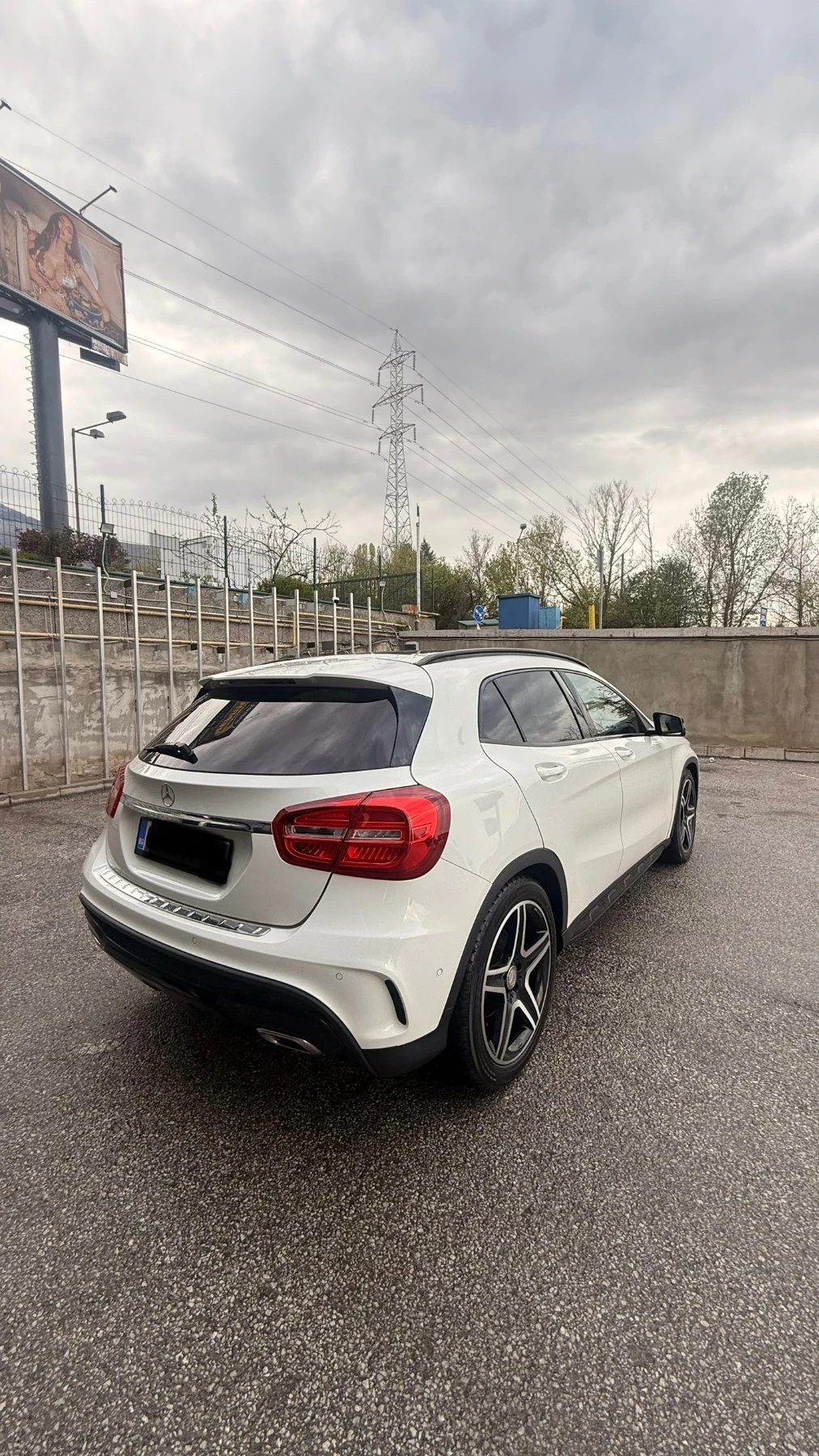 Mercedes-Benz GLA 200 4Matic AMG-Line Панорама Камера Навигация - изображение 8