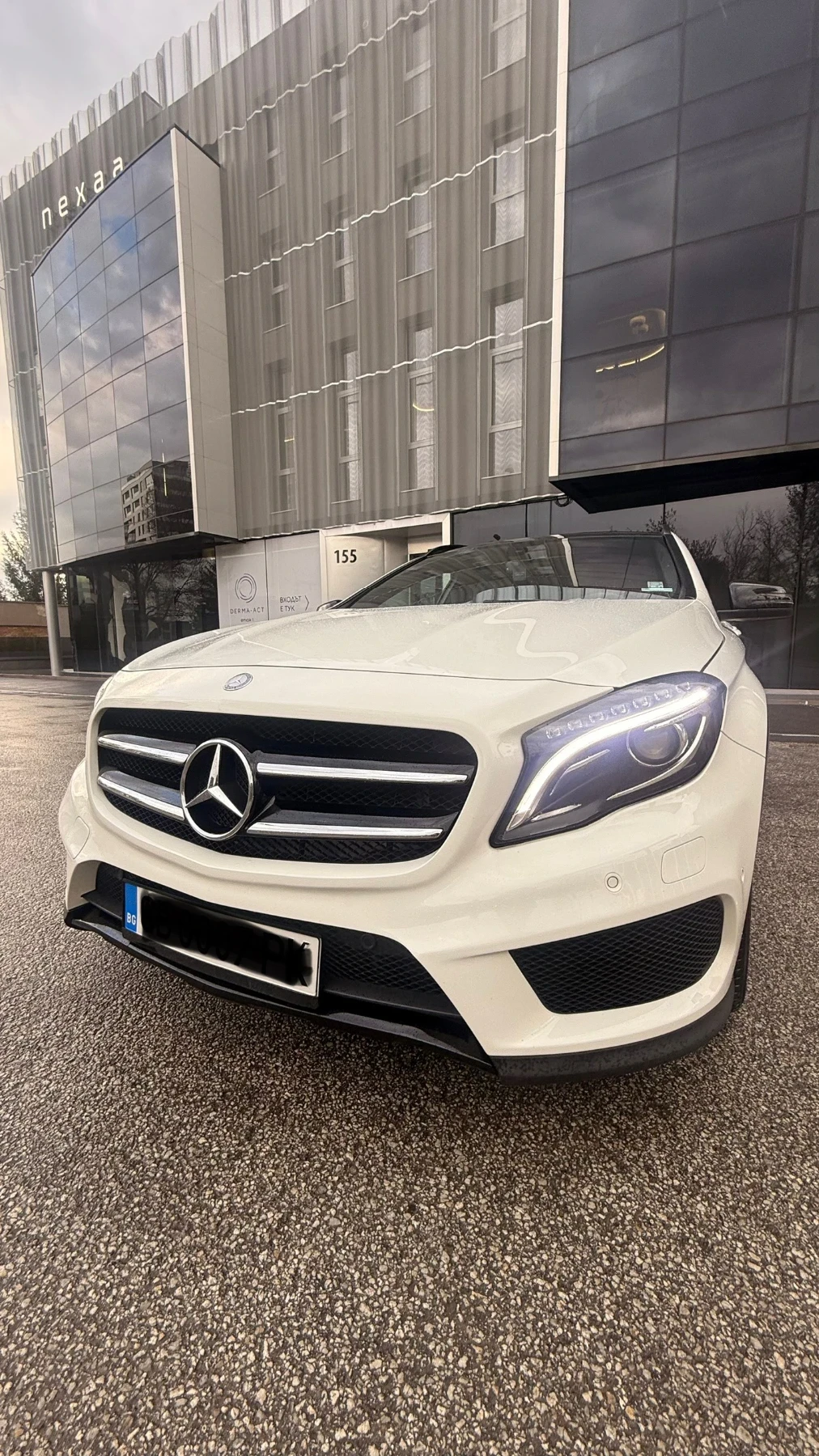 Mercedes-Benz GLA 200 4Matic AMG-Line Панорама Камера Навигация - изображение 2