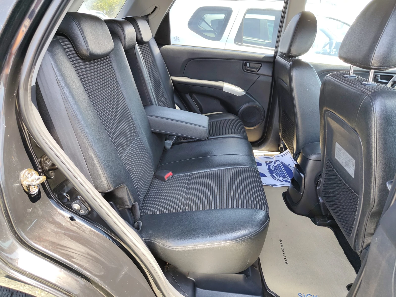 Kia Sportage 2.0i - изображение 10