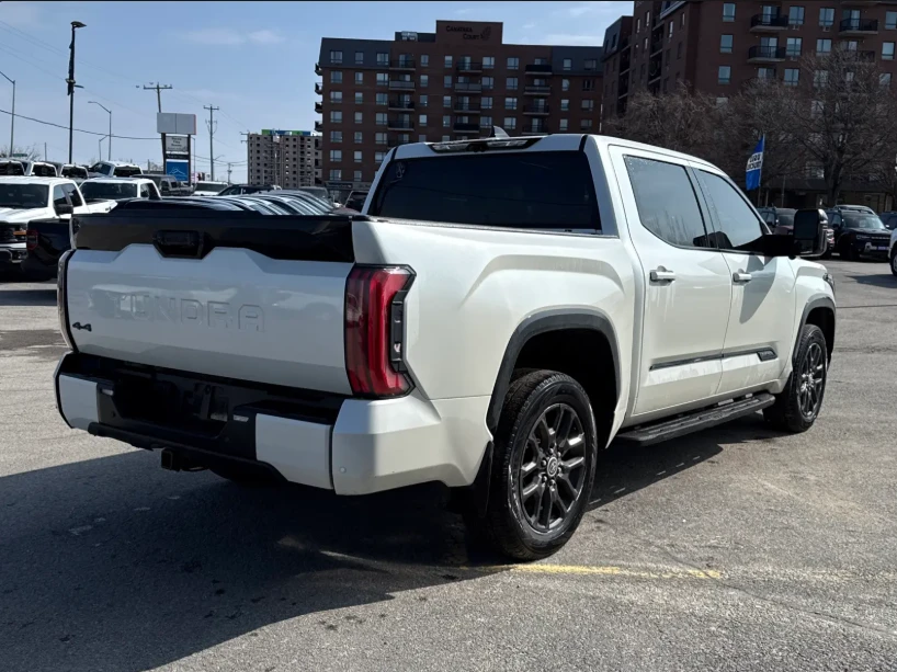 Toyota Tundra PLATINUM* HEAD UP* COOLED&HEATED SEATS* LANE ASSIS, снимка 5 - Автомобили и джипове - 53965718