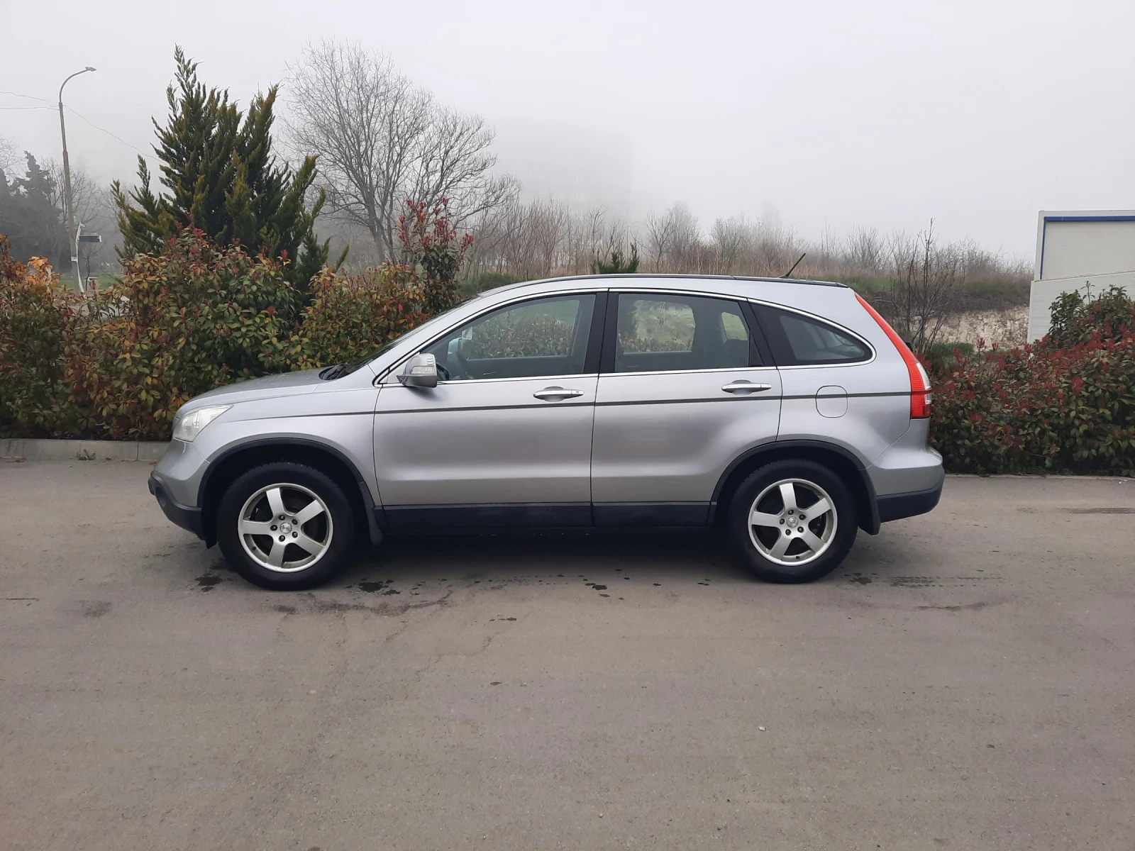 Honda Cr-v 2.0i 150 к.с., снимка 3 - Автомобили и джипове - 53999618