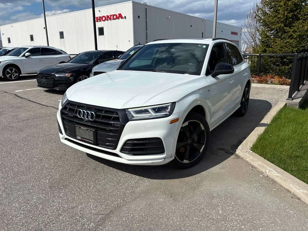 Audi Q5 * PROGRESSIV * ПОДГРЕВИ * CARFAX * ПАНО