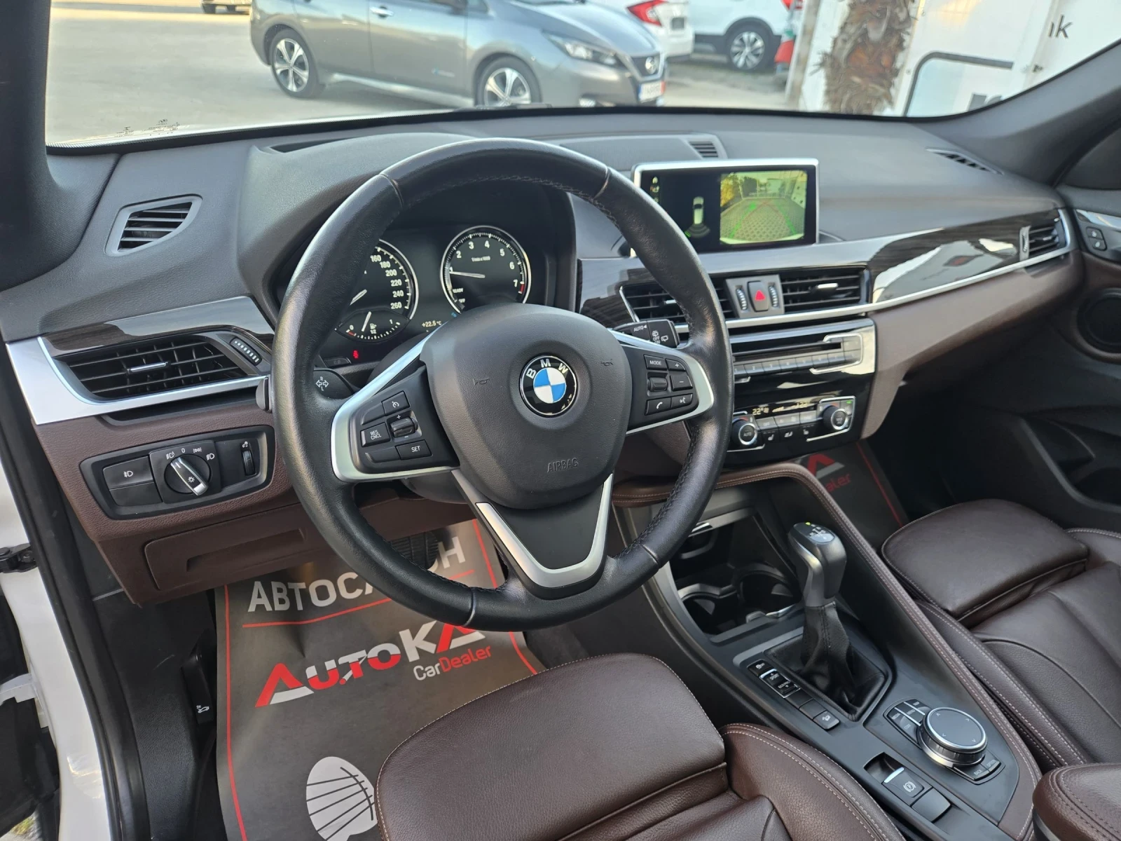 BMW X1 228кс= xDrive= M Package= PANO= HUD= CAM= KEYLESS, снимка 8 - Автомобили и джипове - 54714785