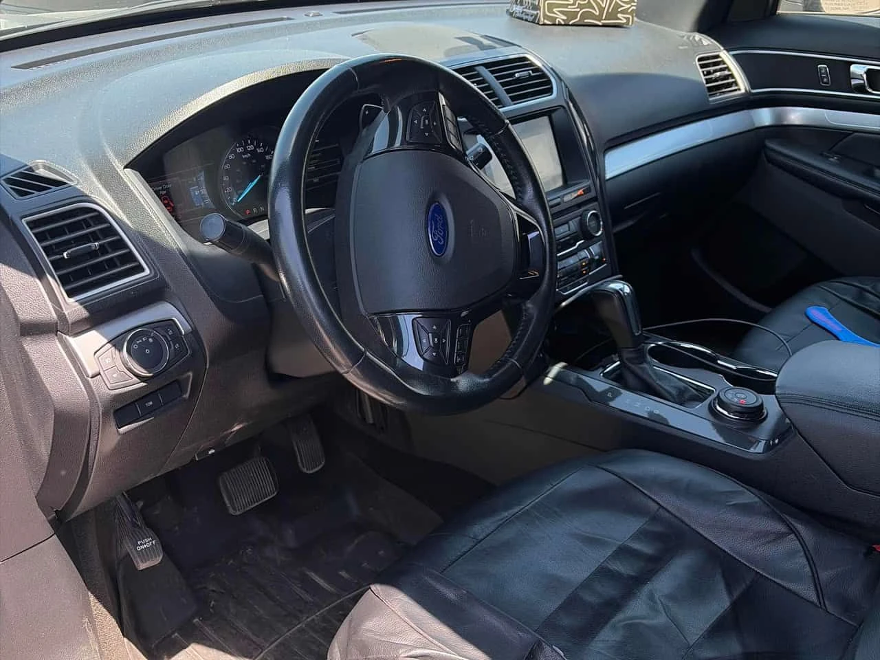 Ford Explorer * XLT * CARFAX * ПОДГРЕВИ * KEYLESS * АВТОКРЕДИТ, снимка 5 - Автомобили и джипове - 54755558