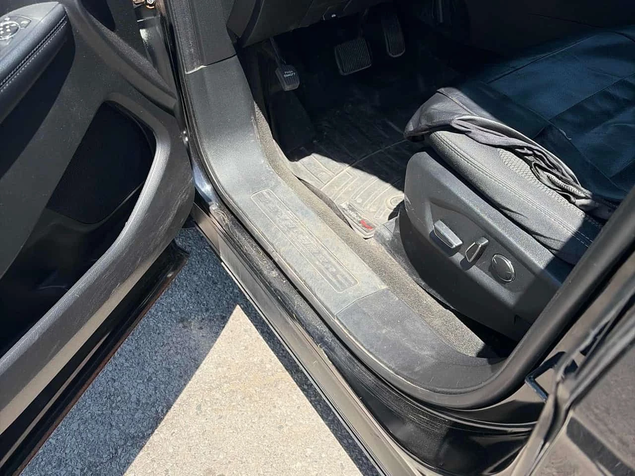 Ford Explorer * XLT * CARFAX * ПОДГРЕВИ * KEYLESS * АВТОКРЕДИТ, снимка 13 - Автомобили и джипове - 54755558