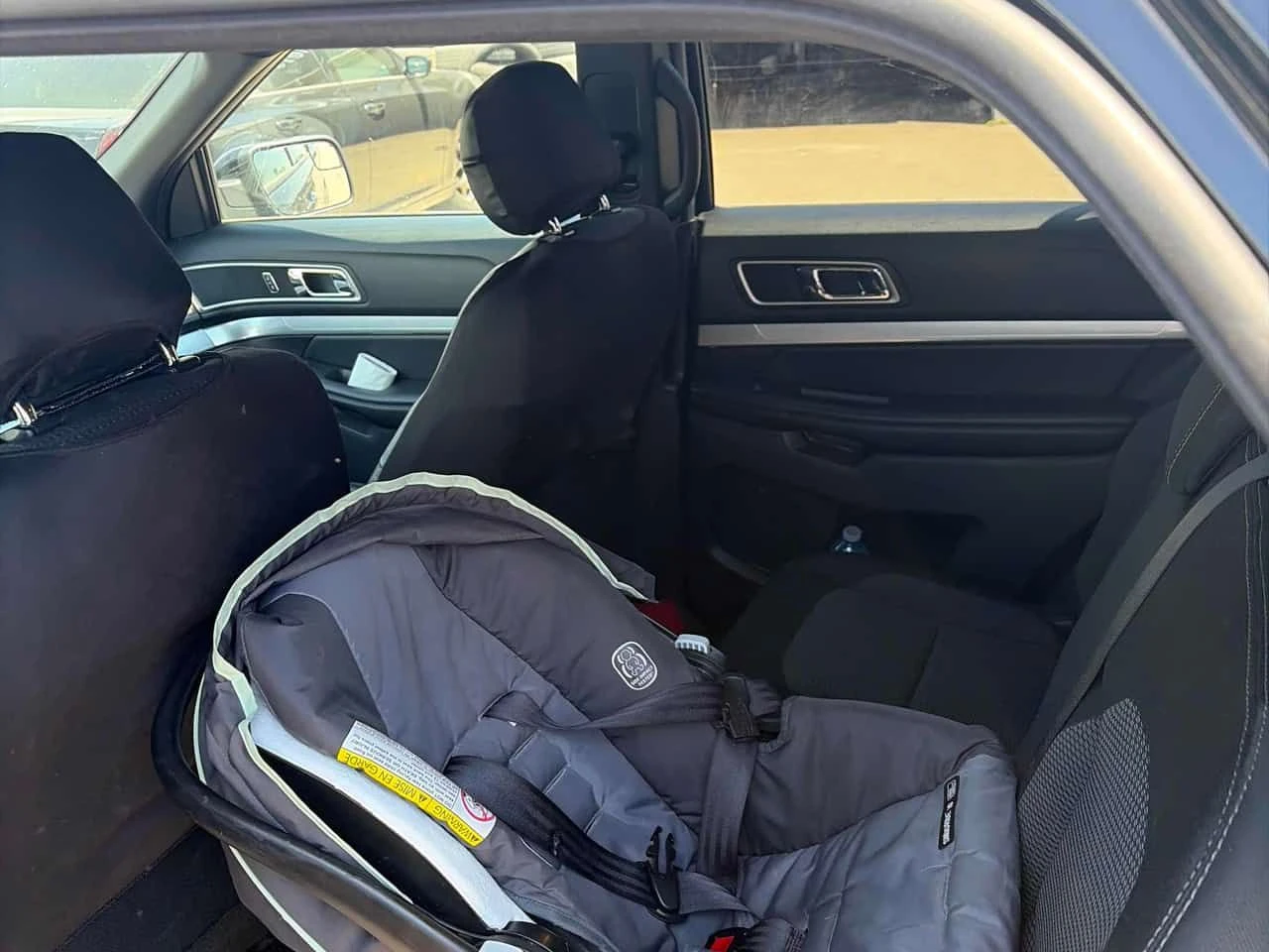 Ford Explorer * XLT * CARFAX * ПОДГРЕВИ * KEYLESS * АВТОКРЕДИТ, снимка 14 - Автомобили и джипове - 54755558