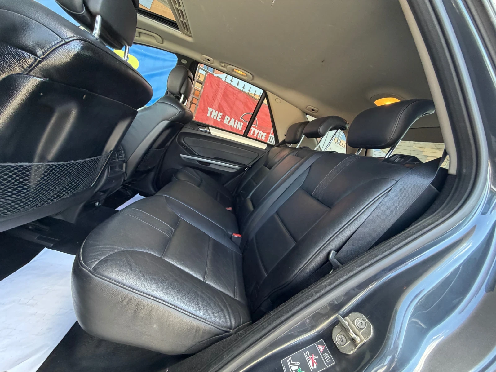 Mercedes-Benz ML 350 FACE* 2011г* НА* ПРУЖИНИ* ОБСЛУЖЕН, снимка 10 - Автомобили и джипове - 54855842