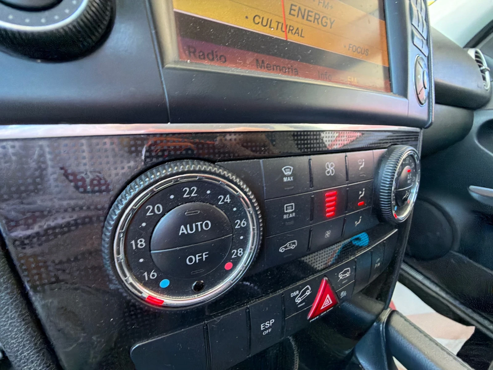 Mercedes-Benz ML 350 FACE* 2011г* НА* ПРУЖИНИ* ОБСЛУЖЕН, снимка 14 - Автомобили и джипове - 54855842