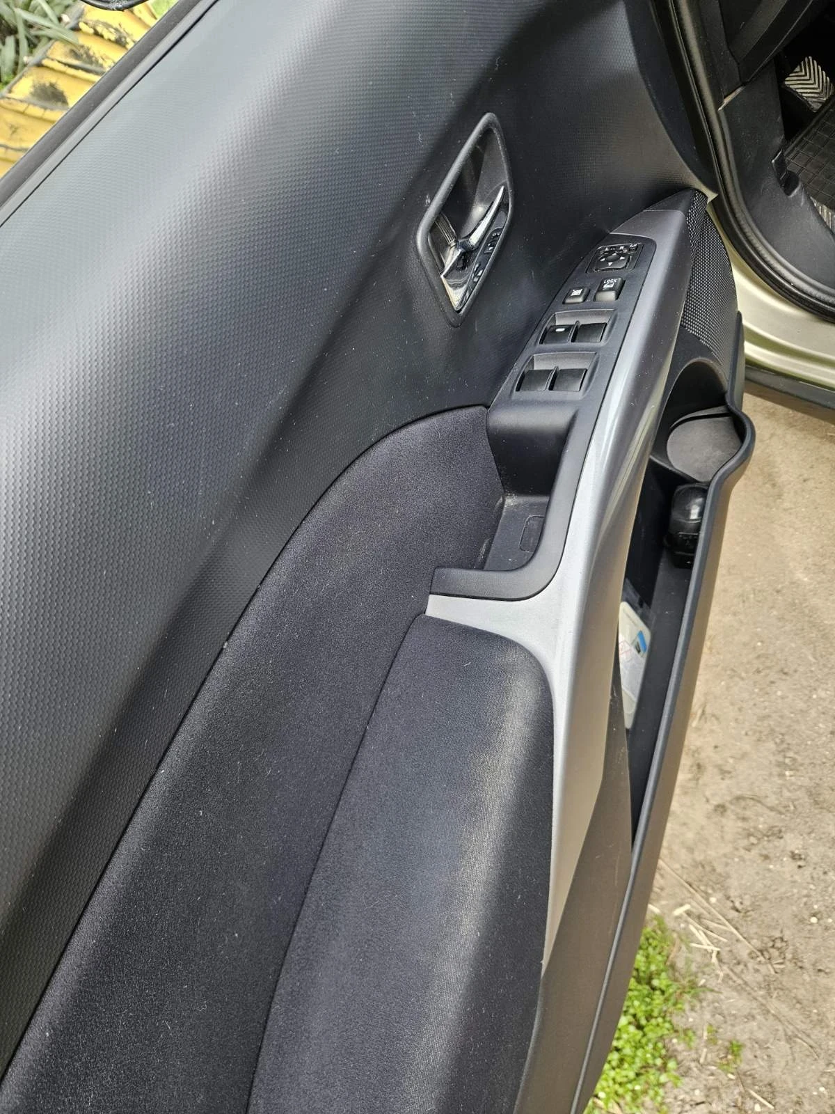 Mitsubishi Outlander 2.4, снимка 13 - Автомобили и джипове - 55206938