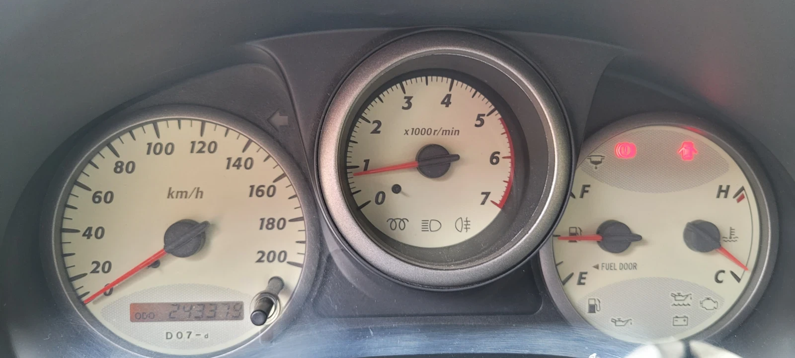 Toyota Rav4 D4D, снимка 5 - Автомобили и джипове - 55402237