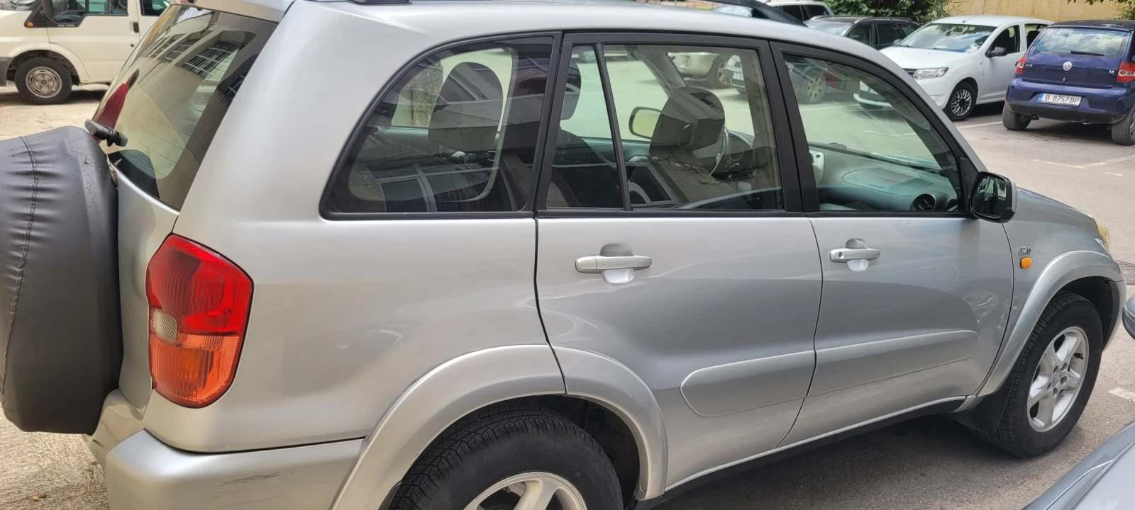 Toyota Rav4 D4D, снимка 3 - Автомобили и джипове - 55402237