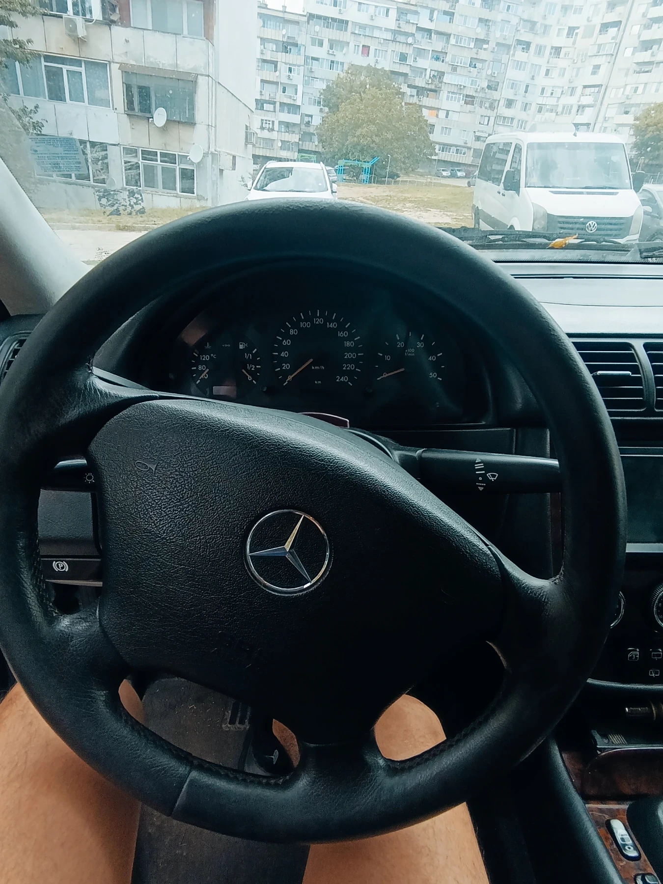 Mercedes-Benz ML 270 2.7, снимка 10 - Автомобили и джипове - 56165593
