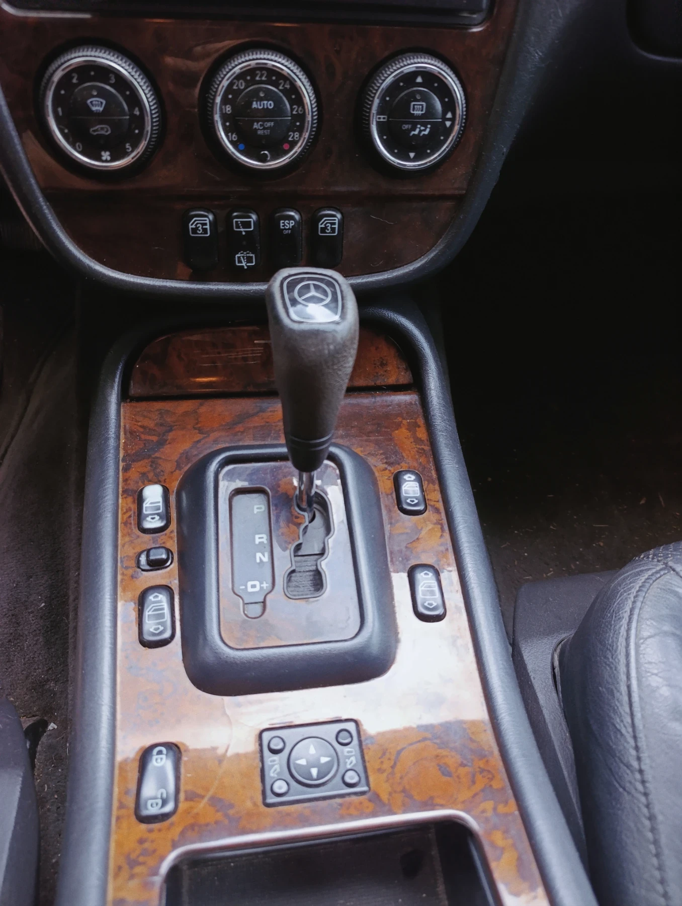 Mercedes-Benz ML 270 2.7, снимка 17 - Автомобили и джипове - 56165593