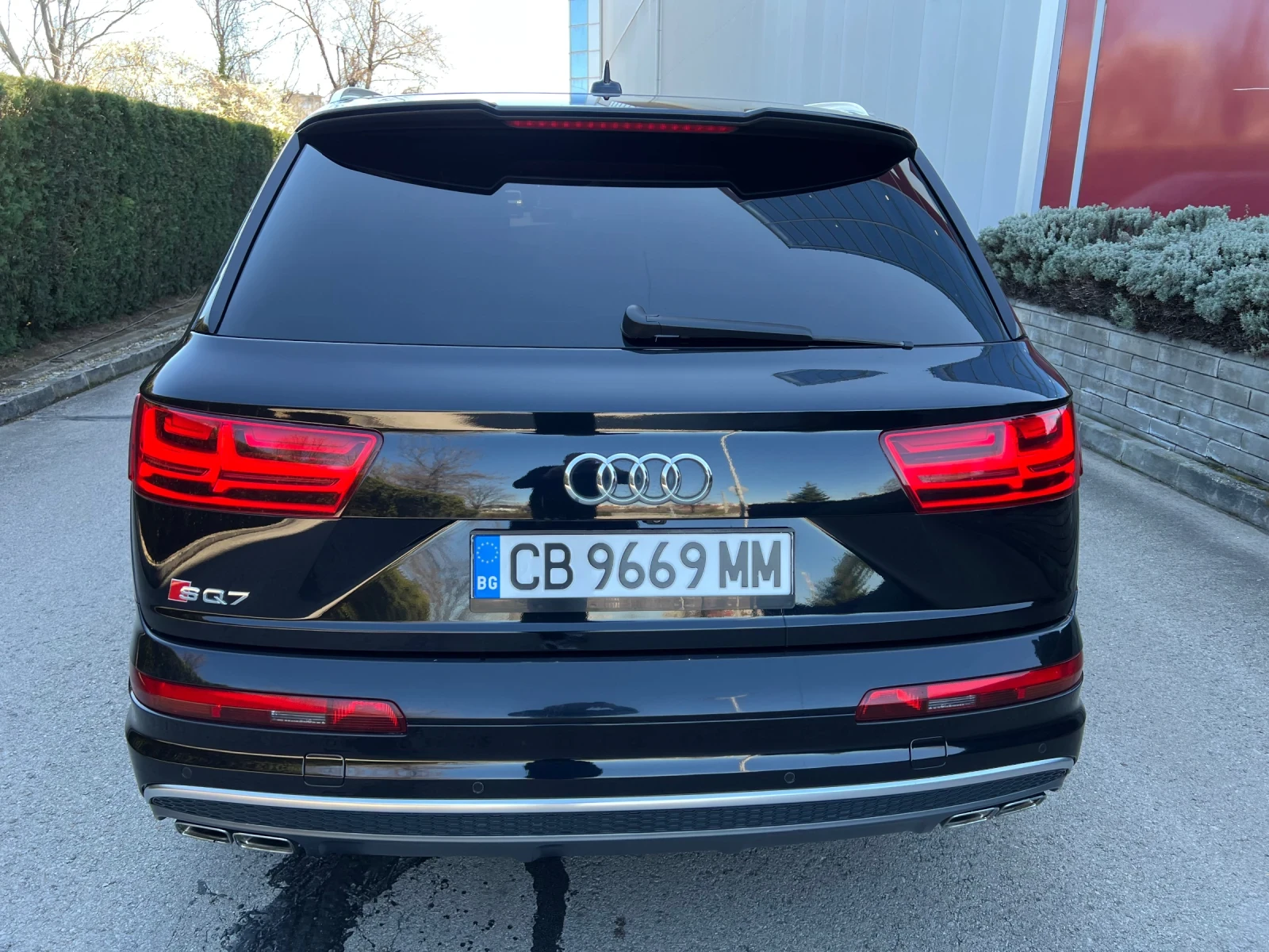 Audi SQ7 EXCLUSIVE/BOSE/CARBON/MATRIX/7M/MASSAGE/ВАКУУМ/ПАН, снимка 6 - Автомобили и джипове - 56171174