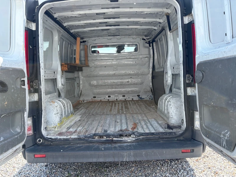 Opel Vivaro, снимка 7 - Бусове и автобуси - 52997065