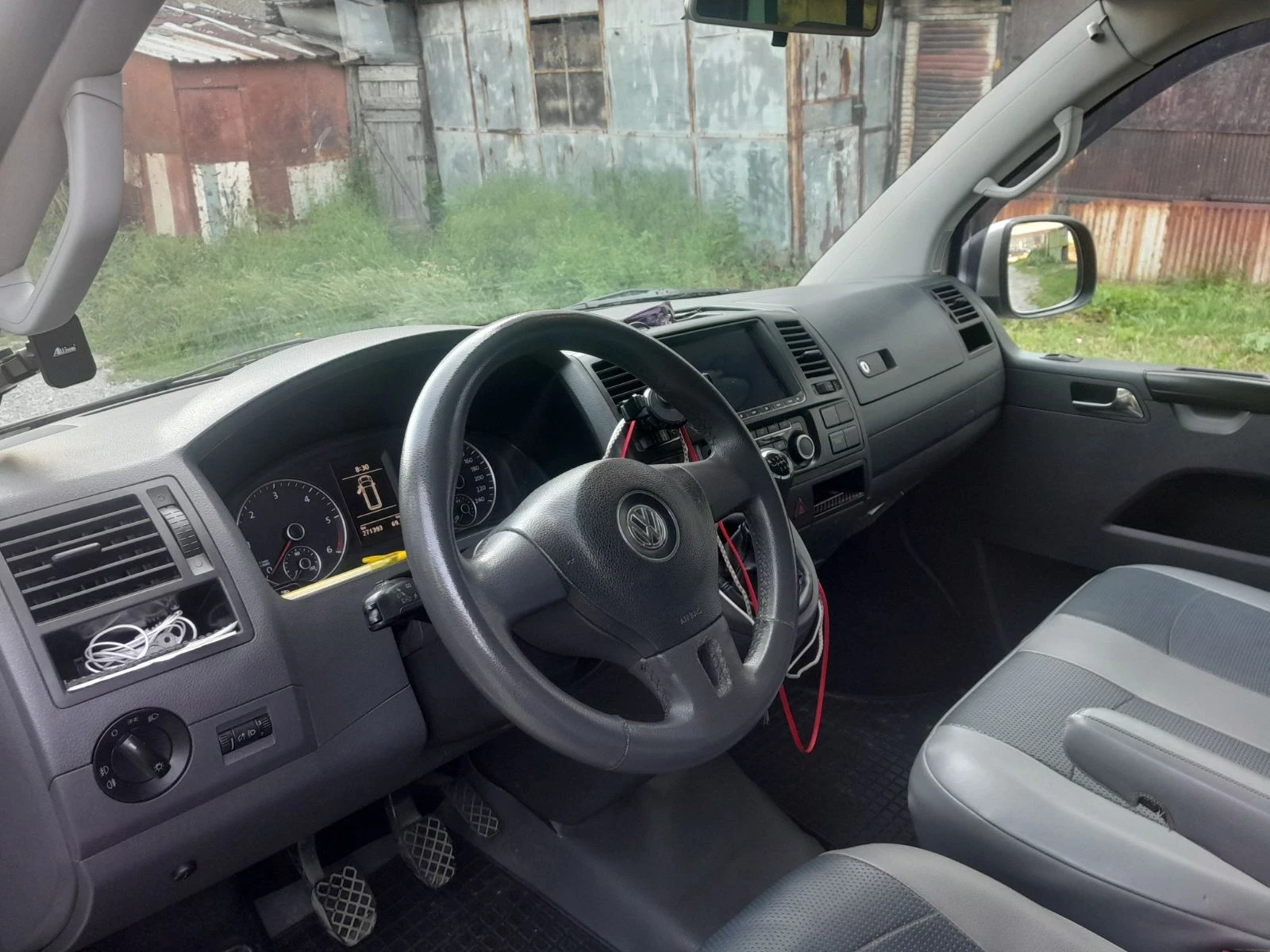 VW Caravelle  - изображение 9